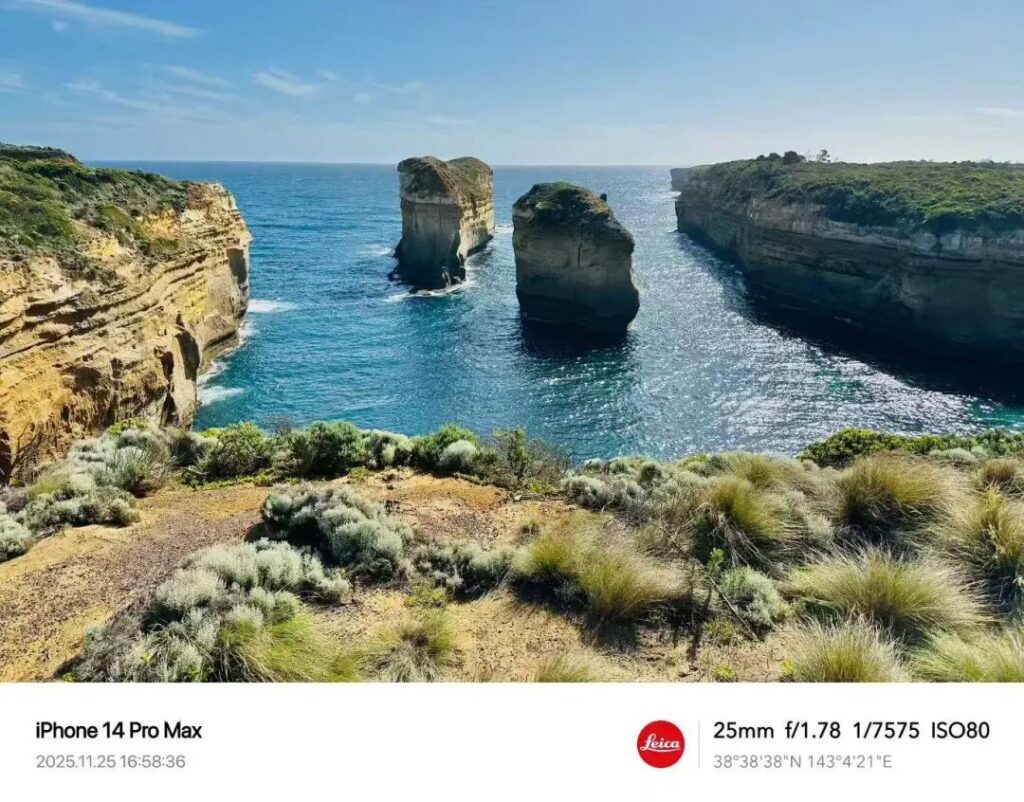 Sea stacks and turquoise Southern Ocean water at Loch Ard Gorge Great Ocean Road